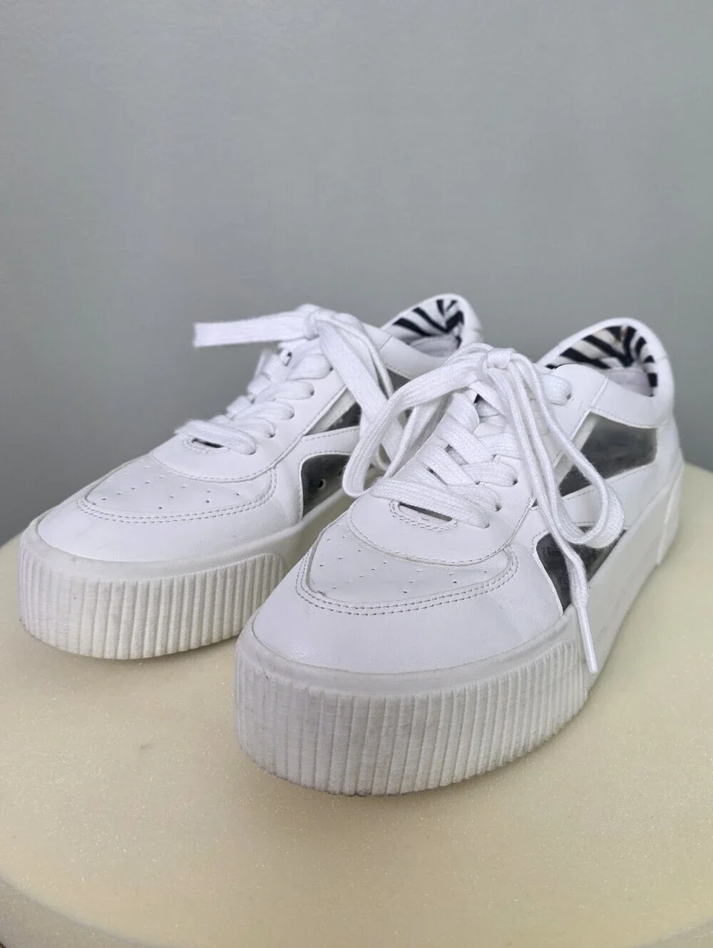 Mix No. 6 Emmalyn Clear Panel Platform Flatform Sneakers White Size 7.5 M - EUC!